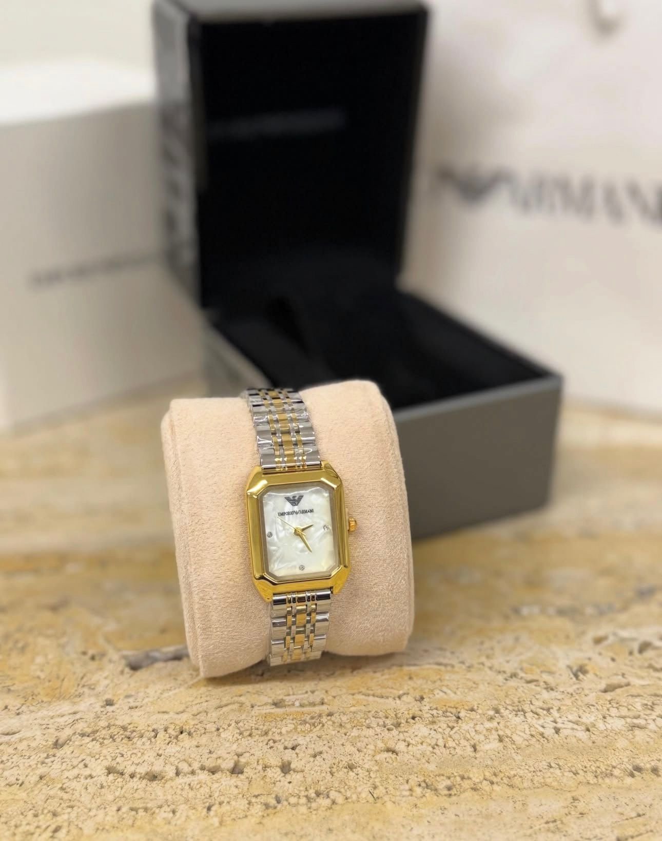 2026/05/218.jpg Emporio Armani - Gold & Silver - Image 1